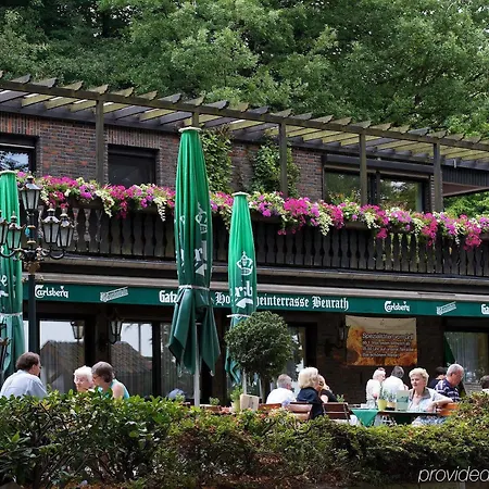 Rheinterrasse Benrath 4*