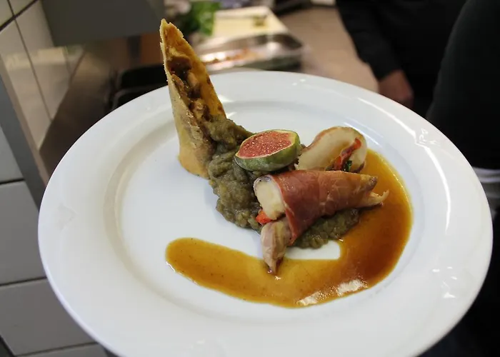 Hotel Rheinterrasse Benrath 4*