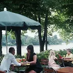 Отель Rheinterrasse Benrath 4*