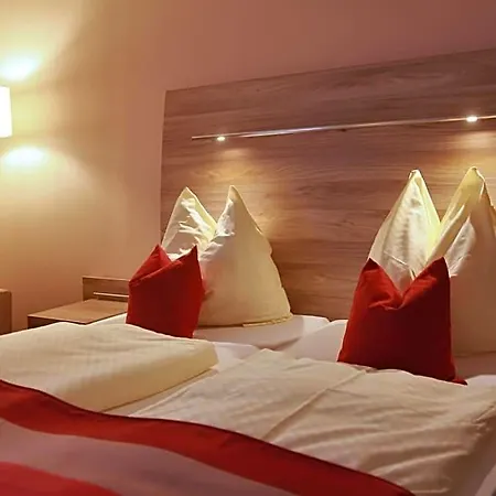 Hotel Rheinterrasse Benrath 4*