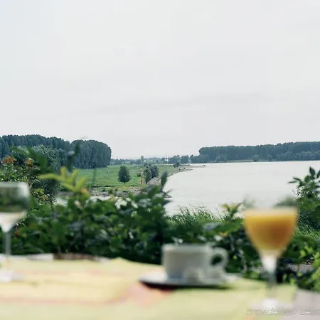 Rheinterrasse Benrath Hotel Dusseldorf