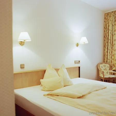 Rheinterrasse Benrath 4* Dusseldorf